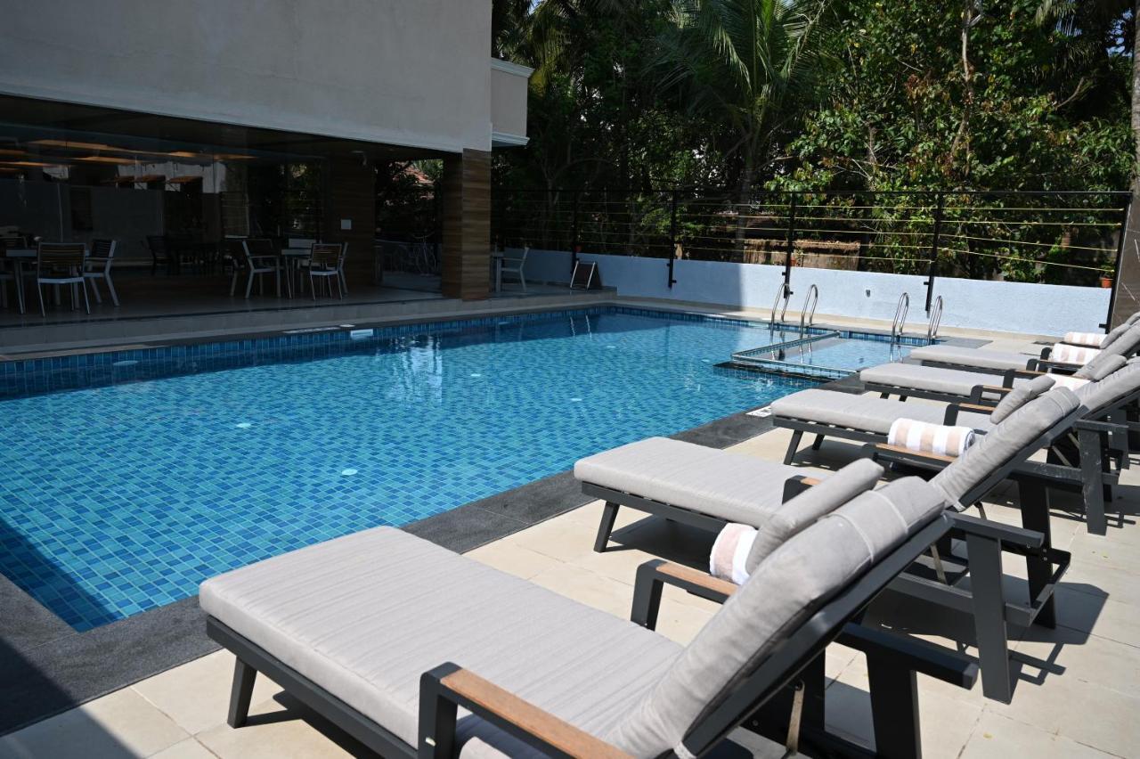 Resort The Lohias, Goa Candolim Eksteriør bilde