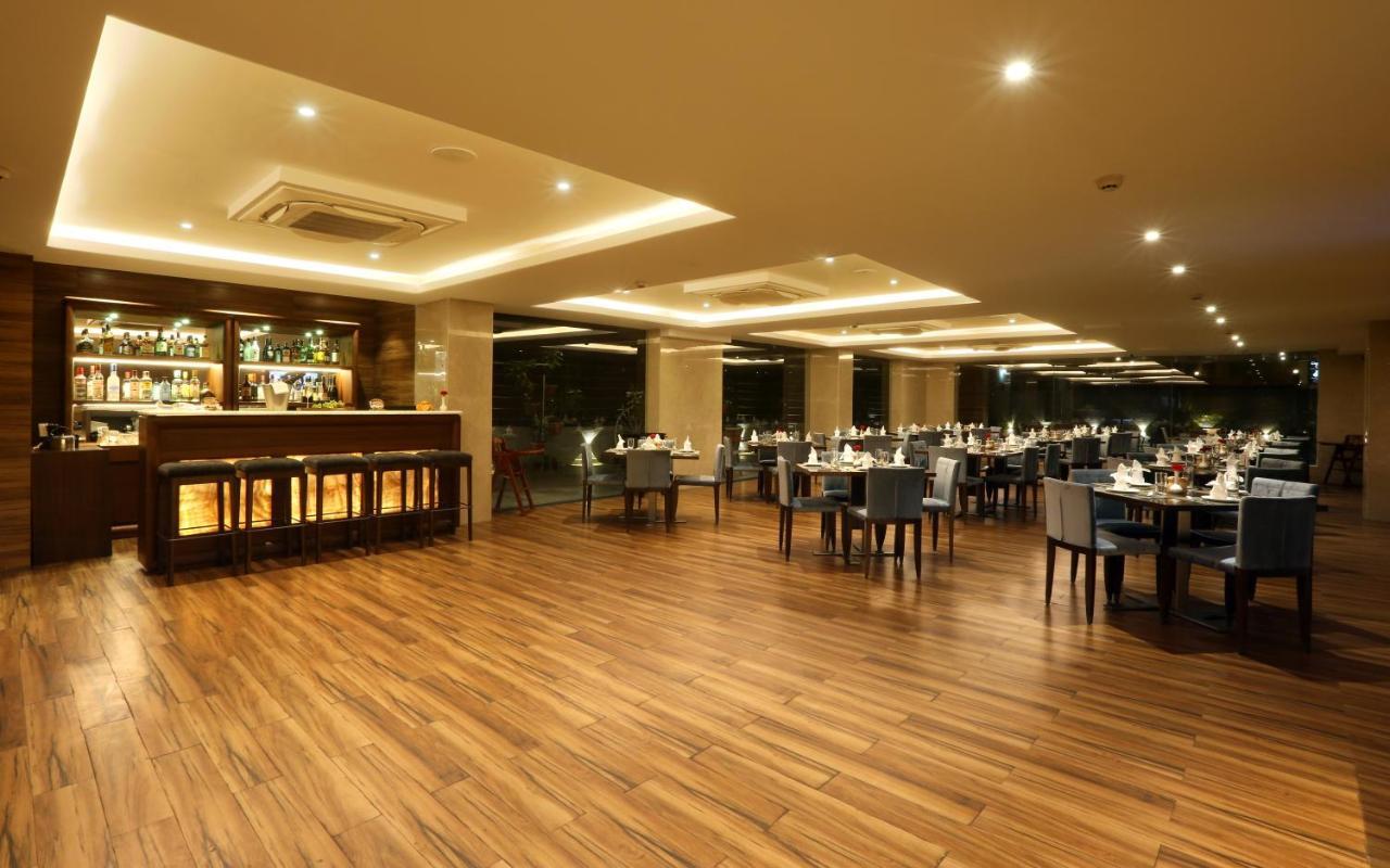 Resort The Lohias, Goa Candolim Eksteriør bilde